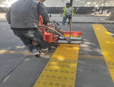 安定安定专业道路划线施工